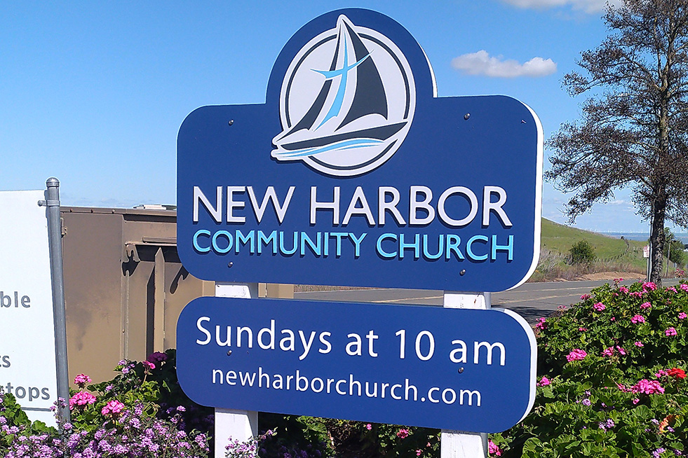 New Harbor Community Church sign
